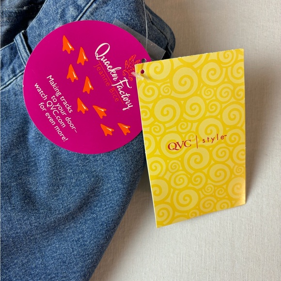 Quacker Factory Embroidered Jeans Blue Elastic Waist Apple Large - Picture 11 of 12